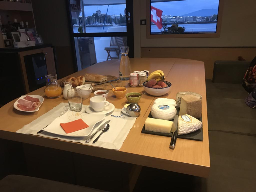 فندق جنيفافي  مبيت وإفطار فلوتين بوت المظهر الخارجي الصورة